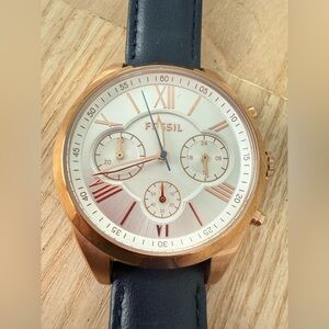 Fossil ladies rose gold tone navy blue leather dress watch NEW BATTERY